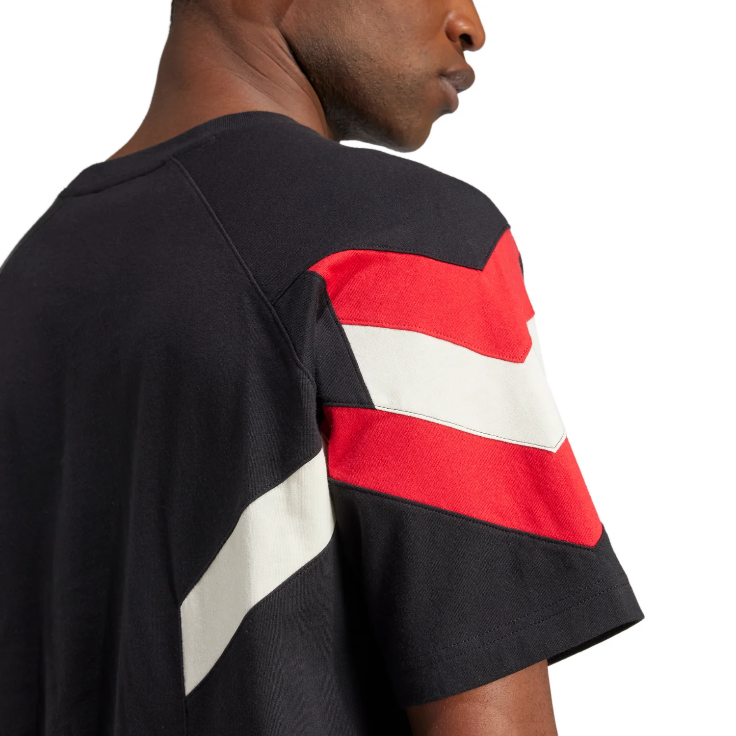Manchester United OG Tee 24/25 - Black/Mufc Red - Image 4