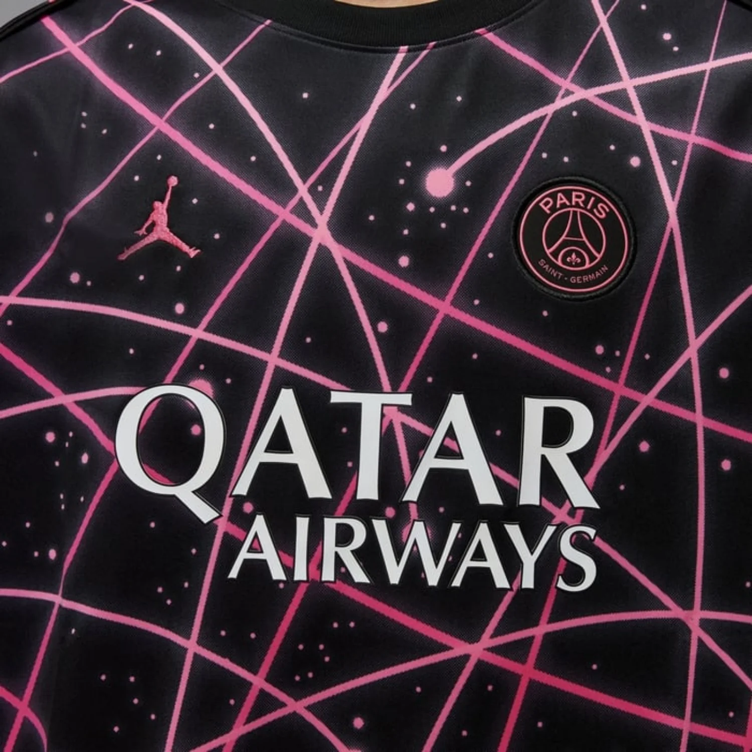 Paris Saint Germain Pre-Match Shirt 25/26 - Black/Sunset Pulse/Digital Pink/Sunset Pulse - Image 2